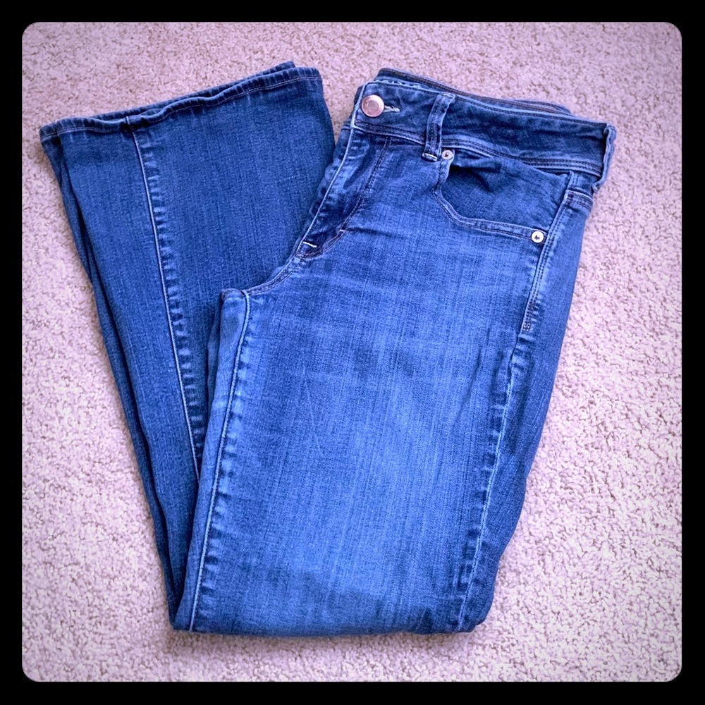 AEO Ladies Kickboot Jeans